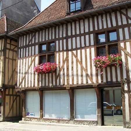 Le Clos Saint Nizier Troyes - Cathedrale- Parking - Wifi Zewnętrze zdjęcie